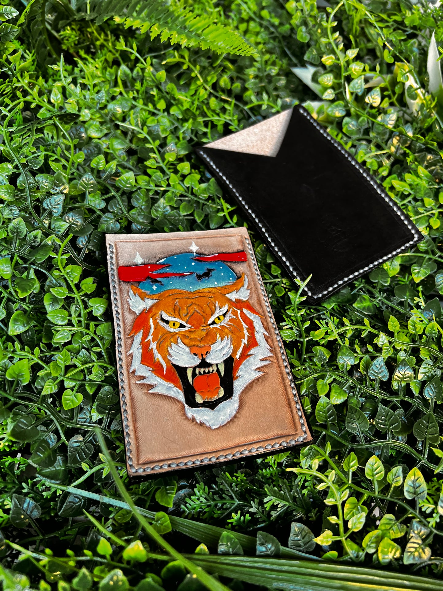 *Ready To Ship* Hell Cat Leo Card Sleeve